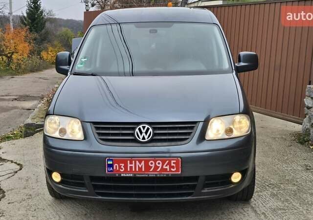 Серый Фольксваген Кадди, объемом двигателя 1.6 л и пробегом 225 тыс. км за 9499 $, фото 7 на Automoto.ua