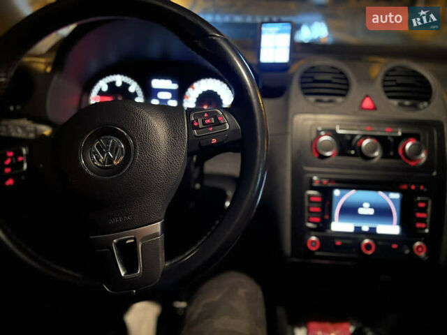 Серый Фольксваген Кадди, объемом двигателя 1.6 л и пробегом 226 тыс. км за 9450 $, фото 8 на Automoto.ua