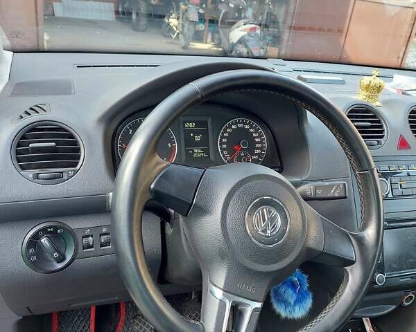 Фольксваген Кадди 2010 в Сарнах на Automoto.ua Серый Фольксваген Кадди, объемом двигателя 1.6 л и пробегом 198 тыс. км за 9200 $, фото 9 на Automoto.ua