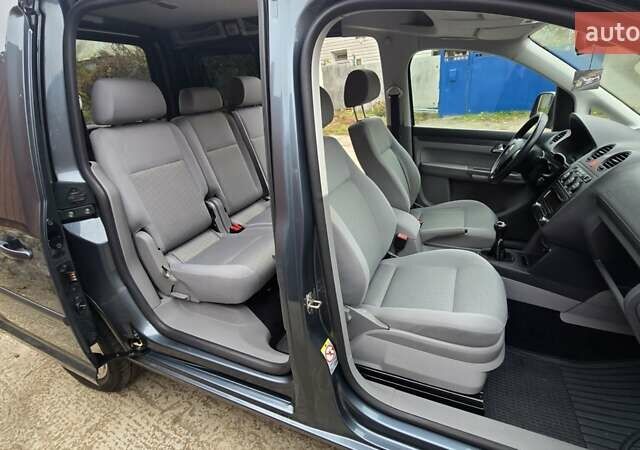 Серый Фольксваген Кадди, объемом двигателя 1.6 л и пробегом 225 тыс. км за 9499 $, фото 62 на Automoto.ua