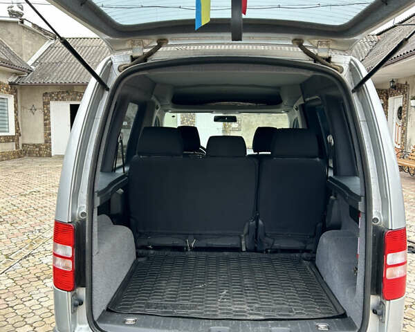 Серый Фольксваген Кадди, объемом двигателя 1.6 л и пробегом 154 тыс. км за 8550 $, фото 25 на Automoto.ua