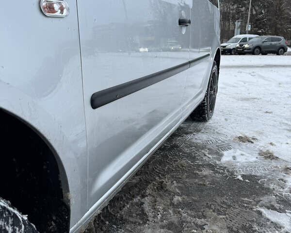 Сірий Фольксваген Кадді, об'ємом двигуна 1.6 л та пробігом 252 тис. км за 10500 $, фото 6 на Automoto.ua