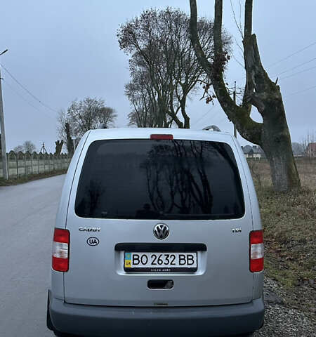 Серый Фольксваген Кадди, объемом двигателя 1.9 л и пробегом 277 тыс. км за 7500 $, фото 3 на Automoto.ua