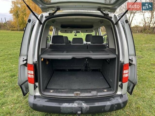 Серый Фольксваген Кадди, объемом двигателя 1.2 л и пробегом 139 тыс. км за 7300 $, фото 6 на Automoto.ua