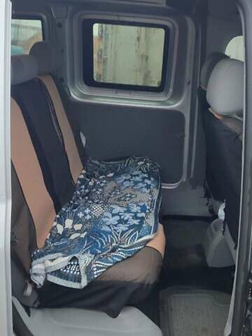 Серый Фольксваген Кадди, объемом двигателя 1.9 л и пробегом 270 тыс. км за 7500 $, фото 7 на Automoto.ua