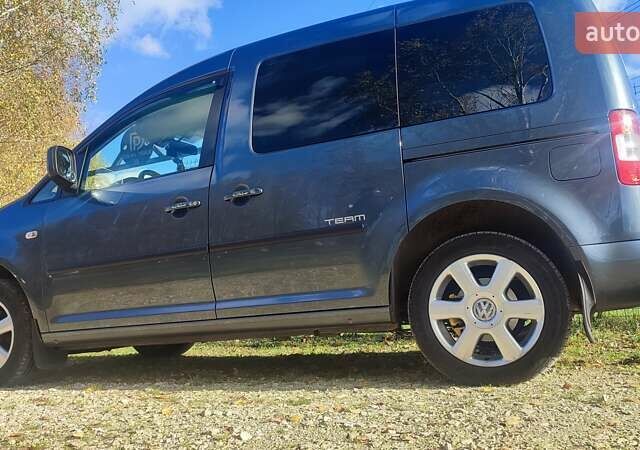 Серый Фольксваген Кадди, объемом двигателя 1.6 л и пробегом 276 тыс. км за 6900 $, фото 2 на Automoto.ua