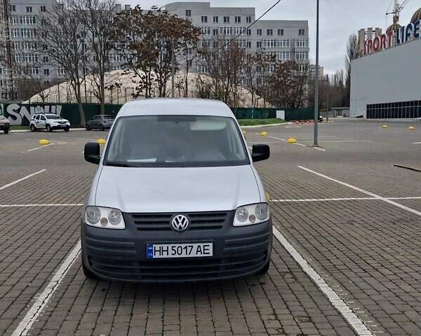 Сірий Фольксваген Кадді, об'ємом двигуна 1.9 л та пробігом 307 тис. км за 8000 $, фото 5 на Automoto.ua