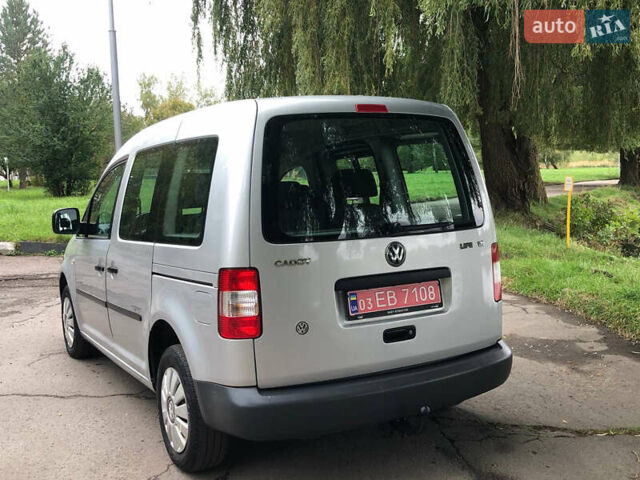Серый Фольксваген Кадди, объемом двигателя 1.6 л и пробегом 257 тыс. км за 8500 $, фото 15 на Automoto.ua