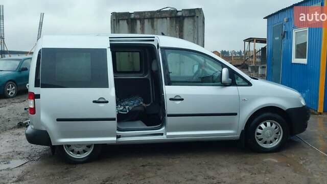 Серый Фольксваген Кадди, объемом двигателя 1.9 л и пробегом 270 тыс. км за 7500 $, фото 2 на Automoto.ua