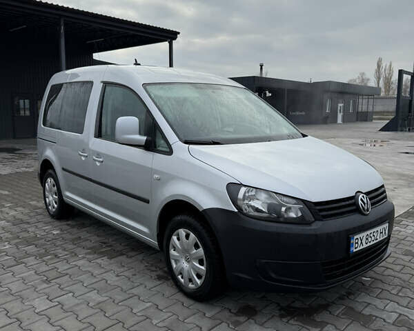 Сірий Фольксваген Кадді, об'ємом двигуна 1.6 л та пробігом 158 тис. км за 12800 $, фото 2 на Automoto.ua