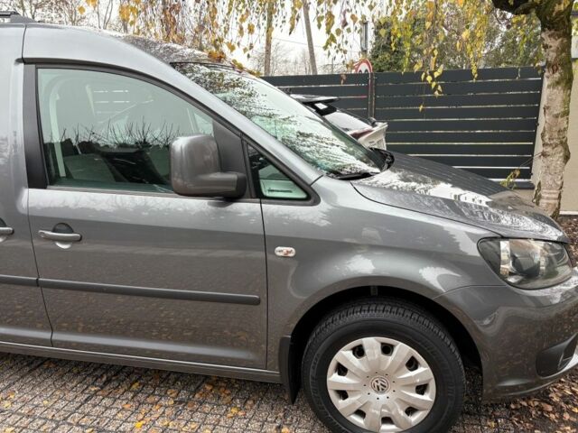 Серый Фольксваген Кадди, объемом двигателя 2 л и пробегом 215 тыс. км за 2550 $, фото 13 на Automoto.ua