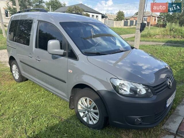 Сірий Фольксваген Кадді, об'ємом двигуна 1.6 л та пробігом 184 тис. км за 11000 $, фото 1 на Automoto.ua