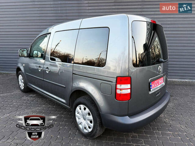 Серый Фольксваген Кадди, объемом двигателя 1.2 л и пробегом 190 тыс. км за 8400 $, фото 3 на Automoto.ua