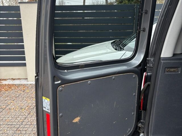 Серый Фольксваген Кадди, объемом двигателя 2 л и пробегом 215 тыс. км за 2550 $, фото 2 на Automoto.ua