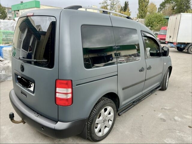 Серый Фольксваген Кадди, объемом двигателя 1.6 л и пробегом 360 тыс. км за 8500 $, фото 4 на Automoto.ua