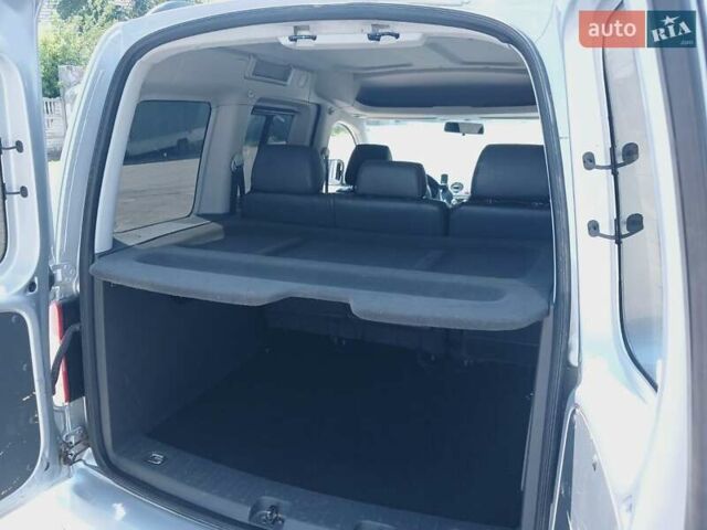 Серый Фольксваген Кадди, объемом двигателя 1.6 л и пробегом 272 тыс. км за 9700 $, фото 11 на Automoto.ua