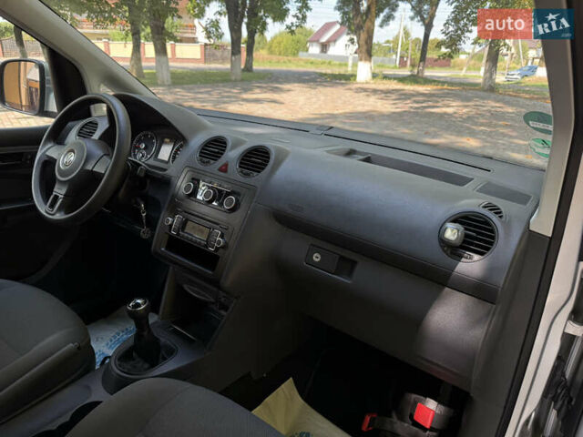 Серый Фольксваген Кадди, объемом двигателя 1.6 л и пробегом 218 тыс. км за 9950 $, фото 38 на Automoto.ua