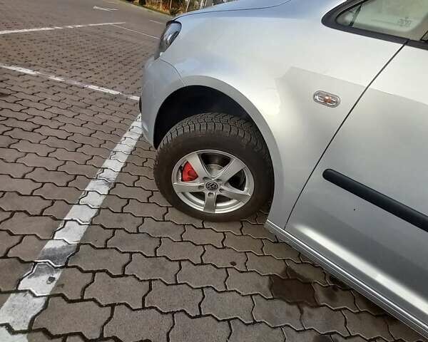 Серый Фольксваген Кадди, объемом двигателя 1.6 л и пробегом 291 тыс. км за 10999 $, фото 9 на Automoto.ua