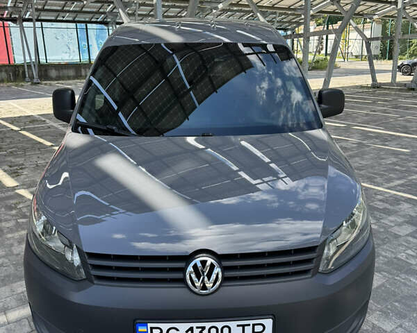 Серый Фольксваген Кадди, объемом двигателя 2 л и пробегом 385 тыс. км за 11200 $, фото 4 на Automoto.ua