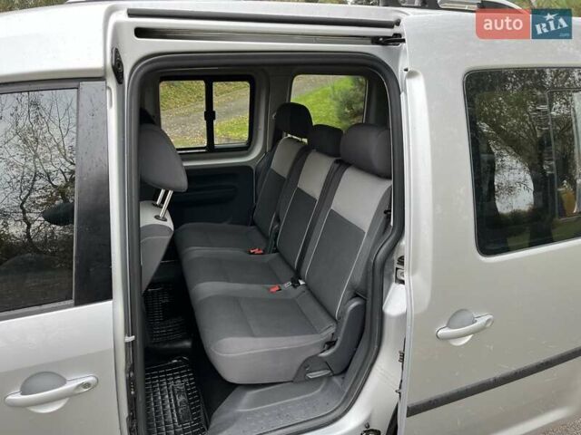 Серый Фольксваген Кадди, объемом двигателя 1.6 л и пробегом 312 тыс. км за 9000 $, фото 7 на Automoto.ua