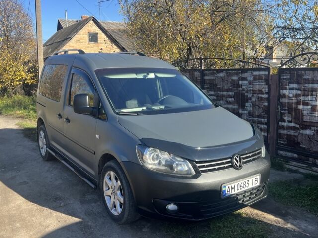 Серый Фольксваген Кадди, объемом двигателя 1.6 л и пробегом 360 тыс. км за 8500 $, фото 2 на Automoto.ua