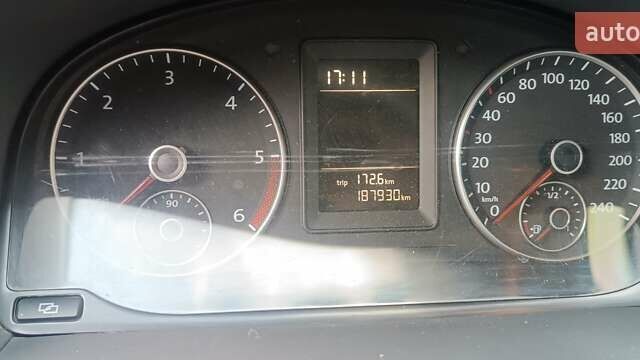 Сірий Фольксваген Кадді, об'ємом двигуна 1.6 л та пробігом 187 тис. км за 10100 $, фото 2 на Automoto.ua