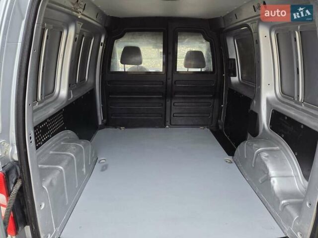 Сірий Фольксваген Кадді, об'ємом двигуна 1.6 л та пробігом 246 тис. км за 7200 $, фото 26 на Automoto.ua