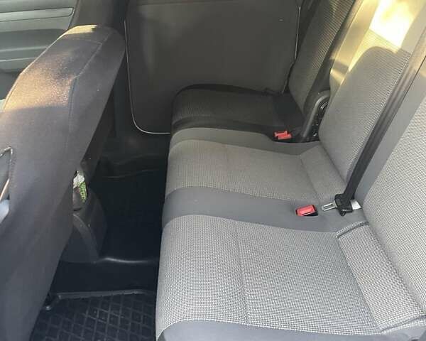 Фольксваген Кадди 2011 в Черкассах на Automoto.ua Серый Фольксваген Кадди, объемом двигателя 1.97 л и пробегом 100 тыс. км за 12500 $, фото 5 на Automoto.ua