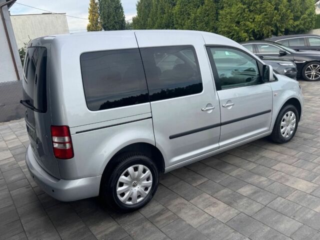 Сірий Фольксваген Кадді, об'ємом двигуна 1.6 л та пробігом 238 тис. км за 5400 $, фото 6 на Automoto.ua