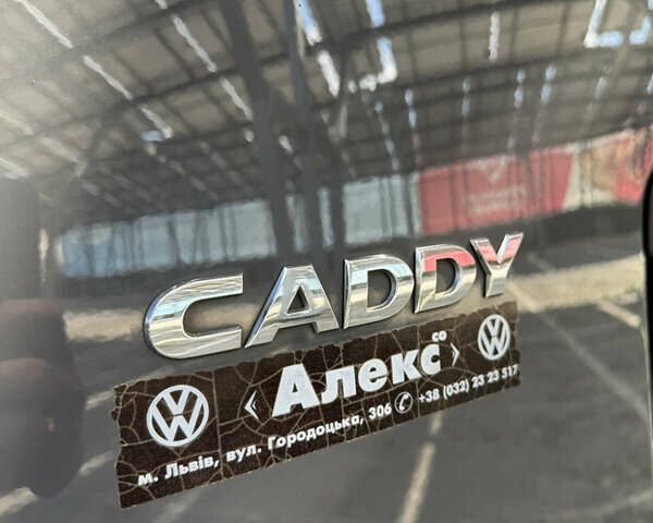 Серый Фольксваген Кадди, объемом двигателя 2 л и пробегом 385 тыс. км за 11200 $, фото 19 на Automoto.ua