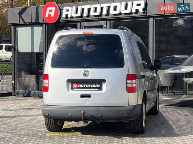 Сірий Фольксваген Кадді, об'ємом двигуна 1.6 л та пробігом 260 тис. км за 6500 $, фото 8 на Automoto.ua