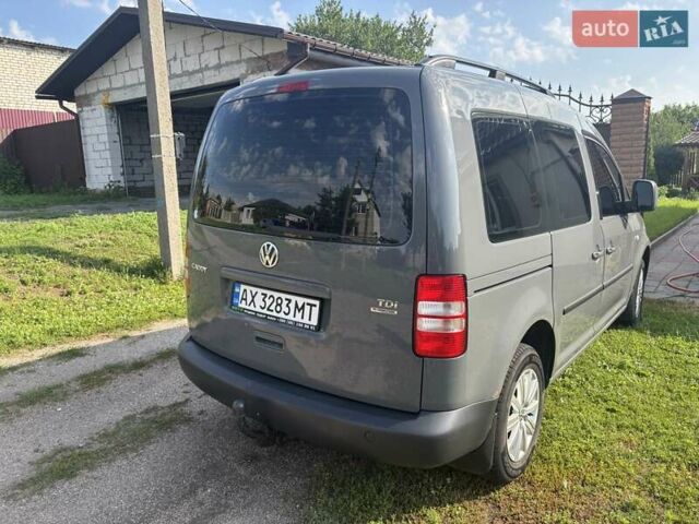 Сірий Фольксваген Кадді, об'ємом двигуна 1.6 л та пробігом 184 тис. км за 11000 $, фото 5 на Automoto.ua