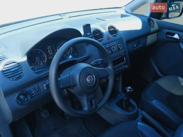 Серый Фольксваген Кадди, объемом двигателя 1.6 л и пробегом 272 тыс. км за 9700 $, фото 10 на Automoto.ua