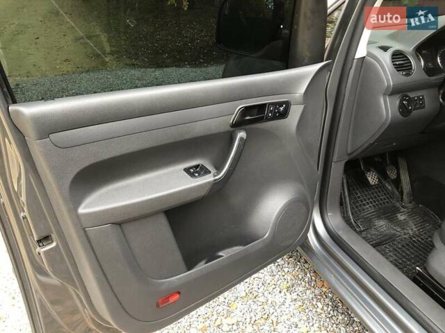 Серый Фольксваген Кадди, объемом двигателя 1.2 л и пробегом 224 тыс. км за 8700 $, фото 10 на Automoto.ua