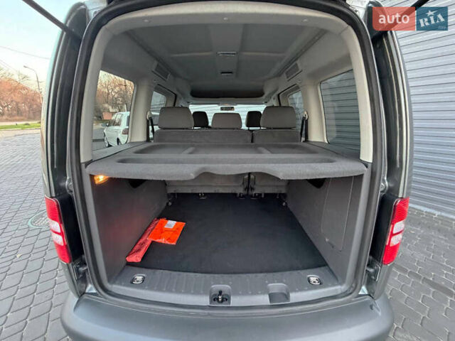 Серый Фольксваген Кадди, объемом двигателя 1.2 л и пробегом 190 тыс. км за 8400 $, фото 8 на Automoto.ua