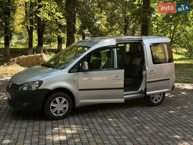 Серый Фольксваген Кадди, объемом двигателя 1.6 л и пробегом 218 тыс. км за 9950 $, фото 16 на Automoto.ua