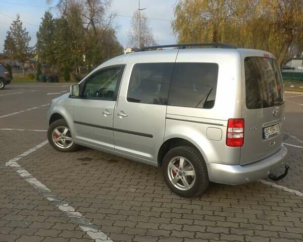 Серый Фольксваген Кадди, объемом двигателя 1.6 л и пробегом 291 тыс. км за 10999 $, фото 1 на Automoto.ua