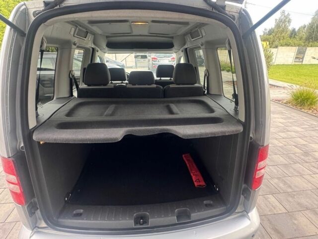 Сірий Фольксваген Кадді, об'ємом двигуна 1.6 л та пробігом 238 тис. км за 5400 $, фото 12 на Automoto.ua