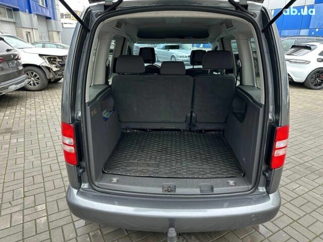 Серый Фольксваген Кадди, объемом двигателя 1.6 л и пробегом 253 тыс. км за 10940 $, фото 9 на Automoto.ua