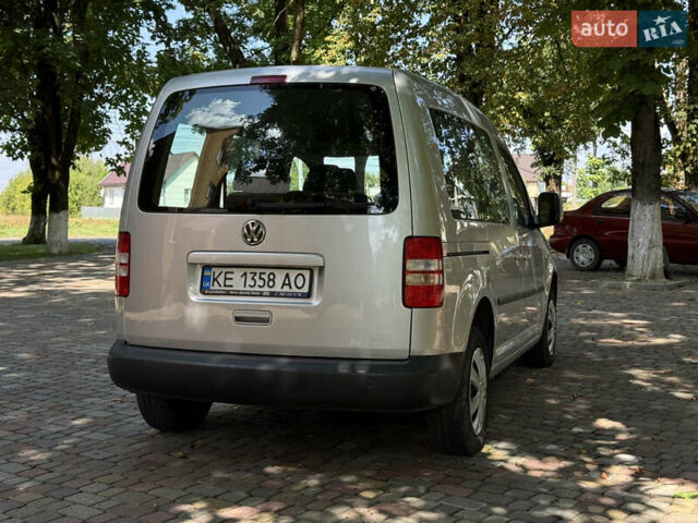 Серый Фольксваген Кадди, объемом двигателя 1.6 л и пробегом 218 тыс. км за 9950 $, фото 22 на Automoto.ua