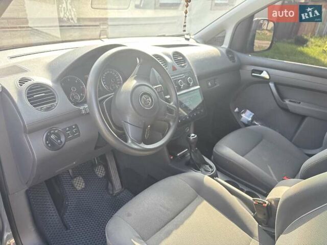 Сірий Фольксваген Кадді, об'ємом двигуна 1.6 л та пробігом 184 тис. км за 11000 $, фото 8 на Automoto.ua