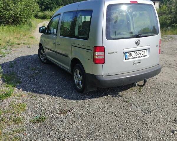 Сірий Фольксваген Кадді, об'ємом двигуна 1.6 л та пробігом 385 тис. км за 8500 $, фото 8 на Automoto.ua