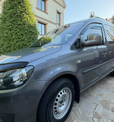 Серый Фольксваген Кадди, объемом двигателя 1.6 л и пробегом 252 тыс. км за 12000 $, фото 4 на Automoto.ua