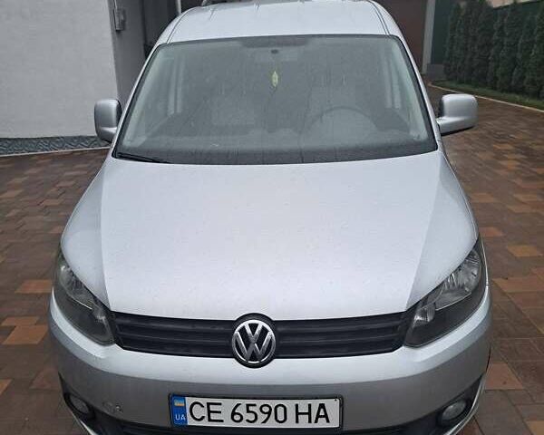 Серый Фольксваген Кадди, объемом двигателя 1.6 л и пробегом 198 тыс. км за 10837 $, фото 2 на Automoto.ua