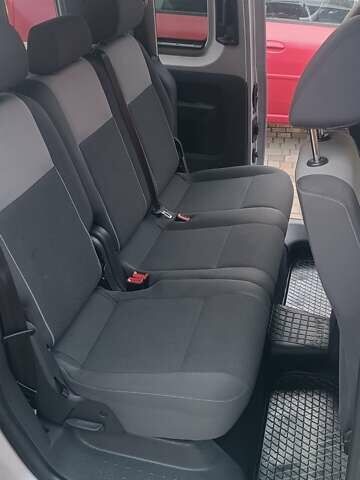 Сірий Фольксваген Кадді, об'ємом двигуна 1.6 л та пробігом 187 тис. км за 10100 $, фото 4 на Automoto.ua