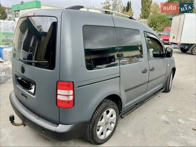 Серый Фольксваген Кадди, объемом двигателя 1.6 л и пробегом 360 тыс. км за 8200 $, фото 6 на Automoto.ua