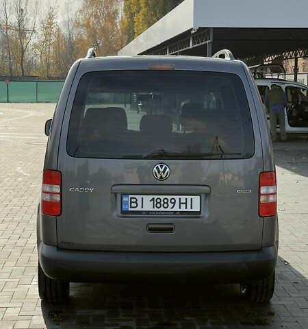 Серый Фольксваген Кадди, объемом двигателя 1.98 л и пробегом 262 тыс. км за 9499 $, фото 6 на Automoto.ua