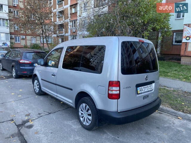 Сірий Фольксваген Кадді, об'ємом двигуна 2 л та пробігом 238 тис. км за 7200 $, фото 2 на Automoto.ua