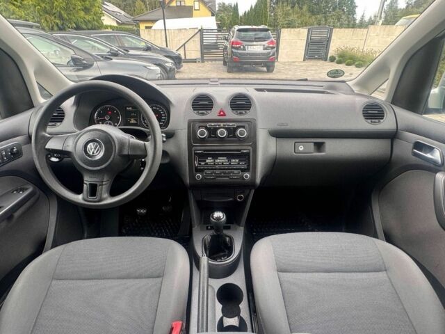 Сірий Фольксваген Кадді, об'ємом двигуна 1.6 л та пробігом 238 тис. км за 5400 $, фото 14 на Automoto.ua