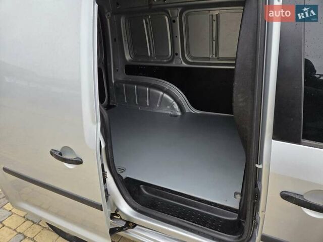 Сірий Фольксваген Кадді, об'ємом двигуна 1.6 л та пробігом 246 тис. км за 7200 $, фото 29 на Automoto.ua